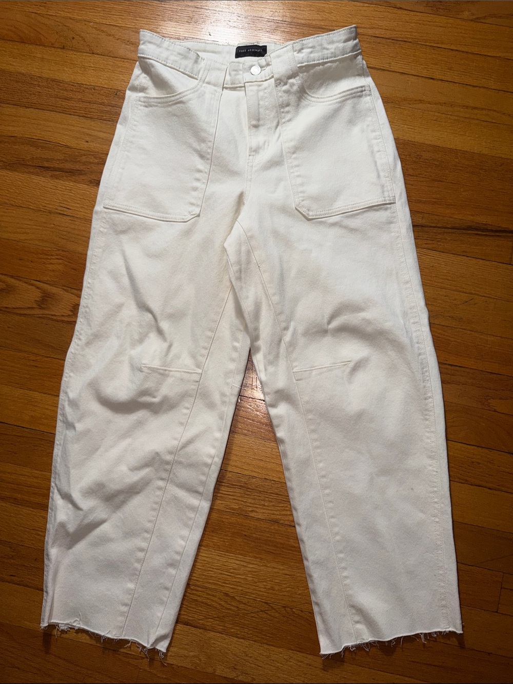 White High-Rise Patch Pocket Cropped Jeans